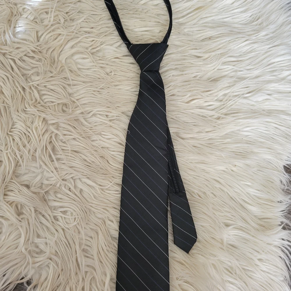 Boys Calvin Klein pre-tied adjustable zipper tie